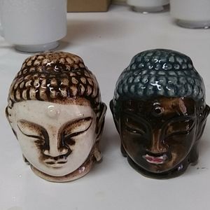 Salt & pepper shakers